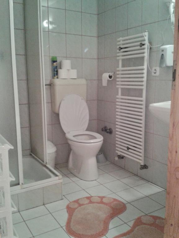Bundics Vendégházak Lenti Camera foto